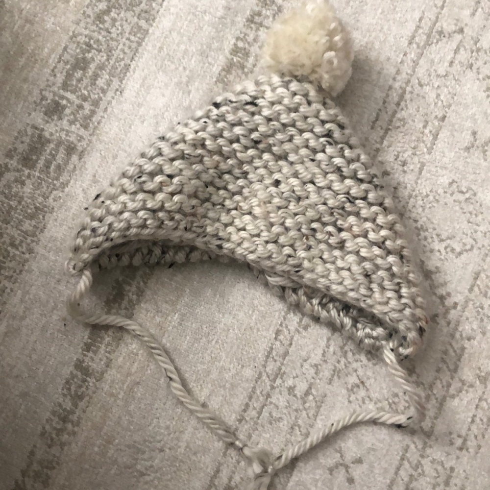 Used baby bonnet